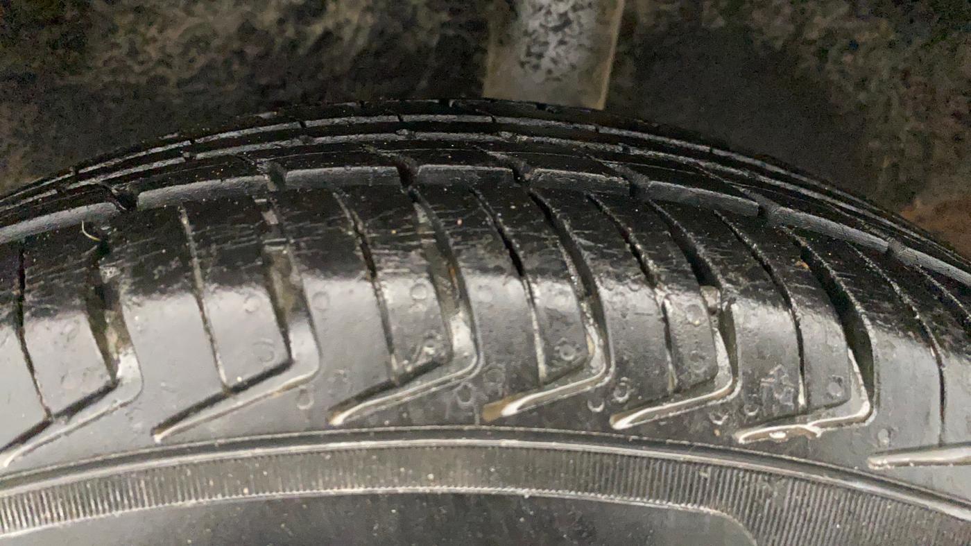 2019 Datsun Redi Go T (O), Petrol, Manual, 57,679 km, Left Rear Tyre Tread