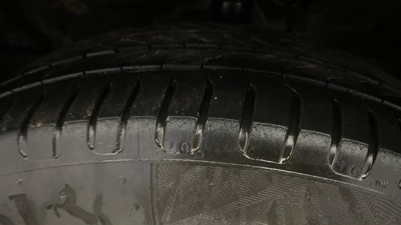 2020 KIA SELTOS GTX PLUS AT 1.5 DIESEL, Diesel, Automatic, 1,22,874 km, Left Front Tyre Tread