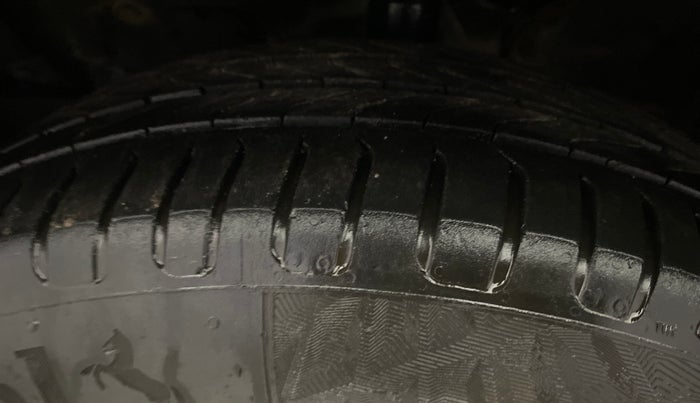 2020 KIA SELTOS GTX PLUS AT 1.5 DIESEL, Diesel, Automatic, 1,22,874 km, Left Front Tyre Tread