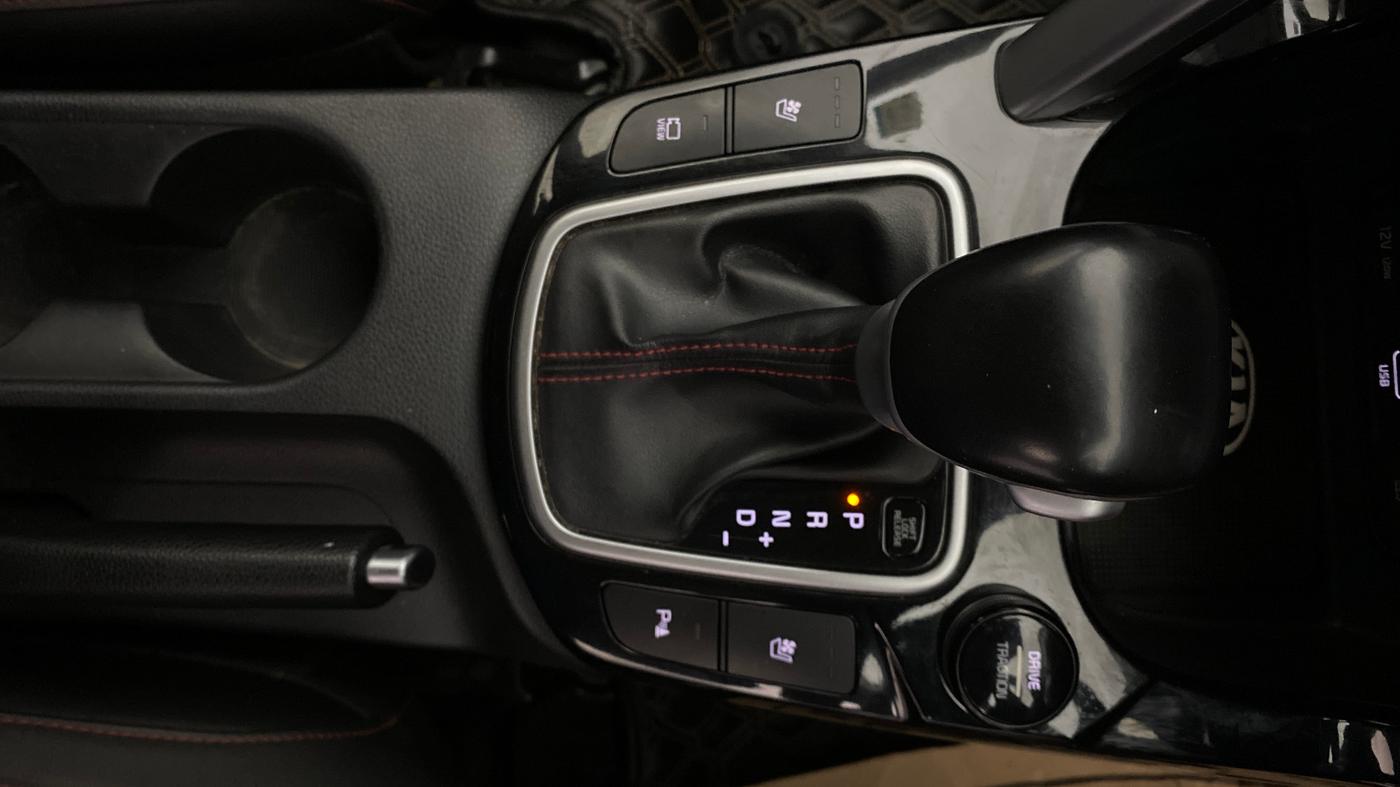 2020 KIA SELTOS GTX PLUS AT 1.5 DIESEL, Diesel, Automatic, 1,22,874 km, Gear Lever