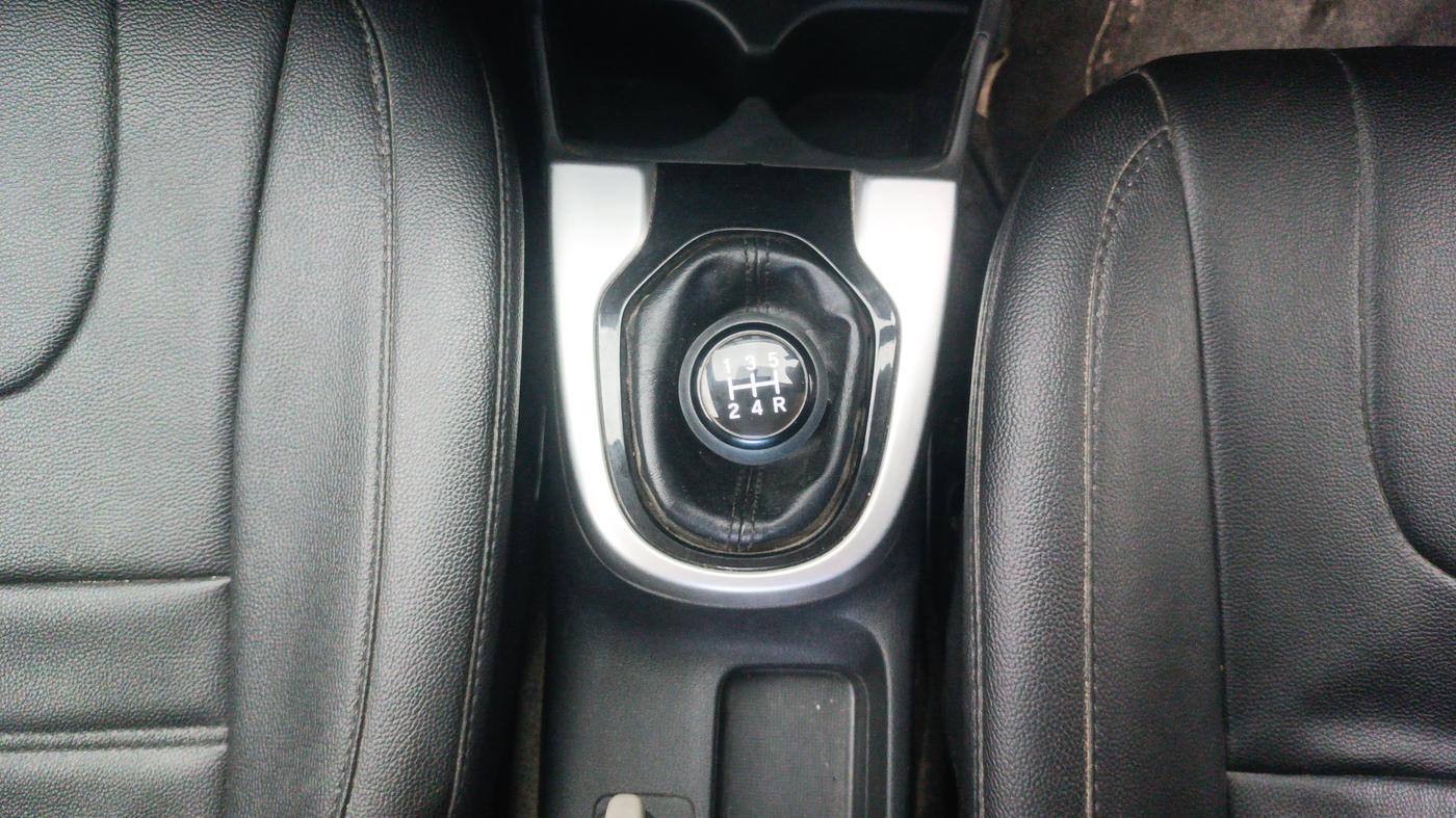 2018 Honda WR-V 1.2L I-VTEC S MT, Petrol, Manual, 51,712 km, Gear Lever