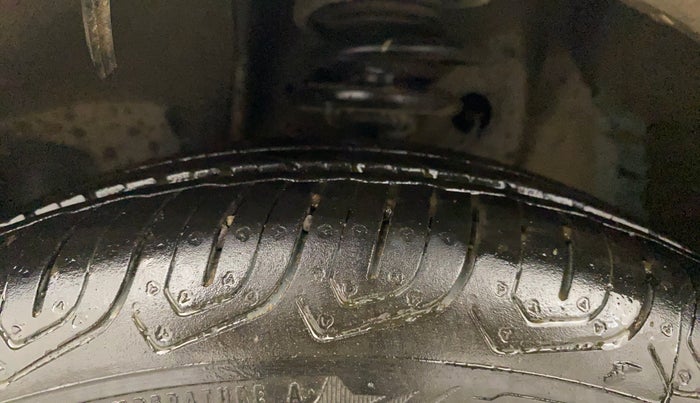 2017 Maruti IGNIS ZETA 1.2 AMT, Petrol, Automatic, 39,233 km, Left Front Tyre Tread