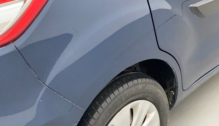 2016 Maruti Ertiga VXI, Petrol, Manual, 45,521 km, Right quarter panel - Minor scratches