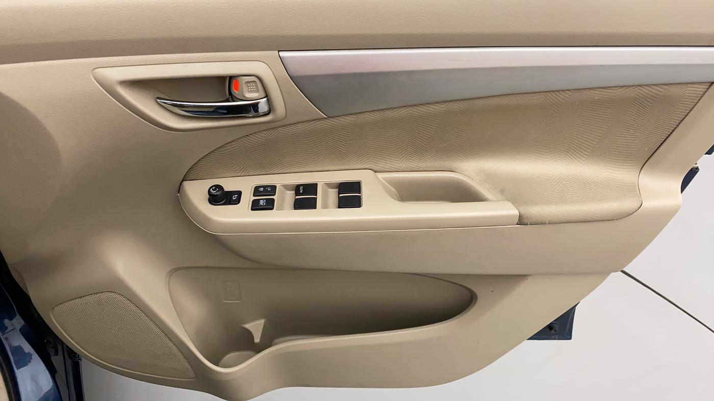 2016 Maruti Ertiga VXI, Petrol, Manual, 45,521 km, Driver Side Door Panels Control
