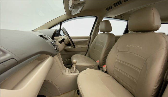 2016 Maruti Ertiga VXI, Petrol, Manual, 45,521 km, Right Side Front Door Cabin