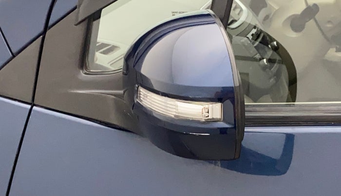 2016 Maruti Ertiga VXI, Petrol, Manual, 45,521 km, Left rear-view mirror - Mirror motor not working