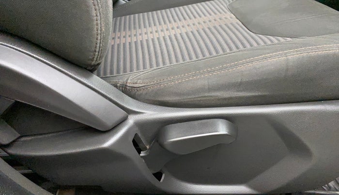 2018 Ford FREESTYLE TITANIUM PLUS 1.2 PETROL, Petrol, Manual, 66,817 km, Driver Side Adjustment Panel