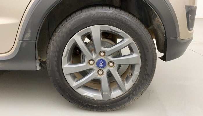 2018 Ford FREESTYLE TITANIUM PLUS 1.2 PETROL, Petrol, Manual, 66,817 km, Left Rear Wheel
