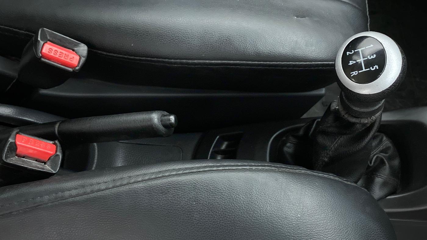 2012 Maruti Wagon R 1.0 LXI, Petrol, Manual, 20,481 km, Gear Lever