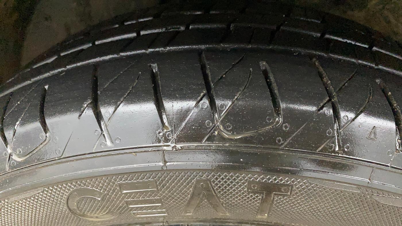 2020 MG HECTOR SHARP 1.5 DCT PETROL, Petrol, Automatic, 40,106 km, Left Front Tyre Tread