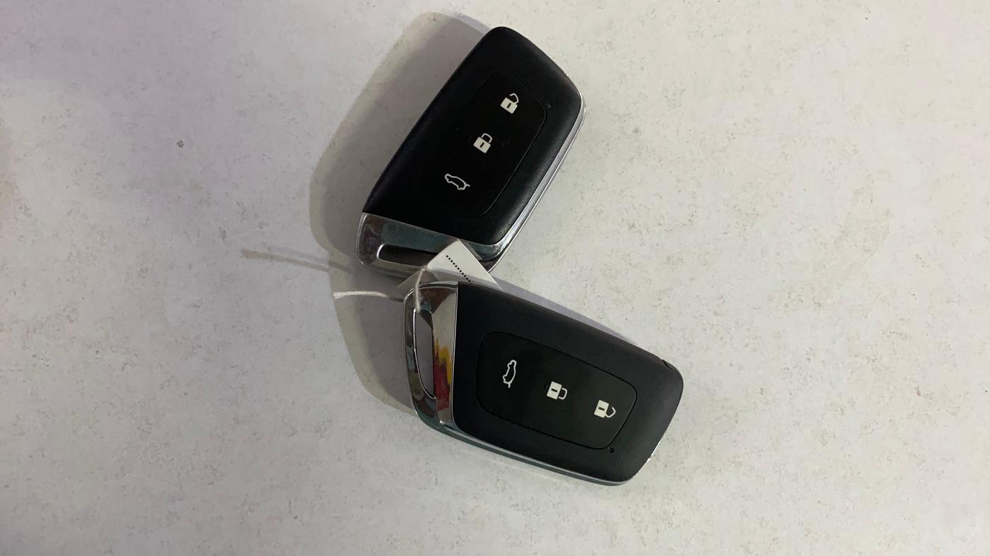 2020 MG HECTOR SHARP 1.5 DCT PETROL, Petrol, Automatic, 40,106 km, Key Close Up
