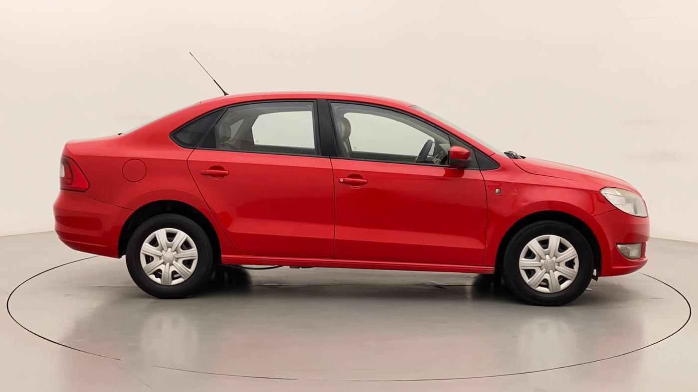 2012 Skoda Rapid AMBITION 1.6 TDI CR MT, Diesel, Manual, 1,05,577 km, Right Side View