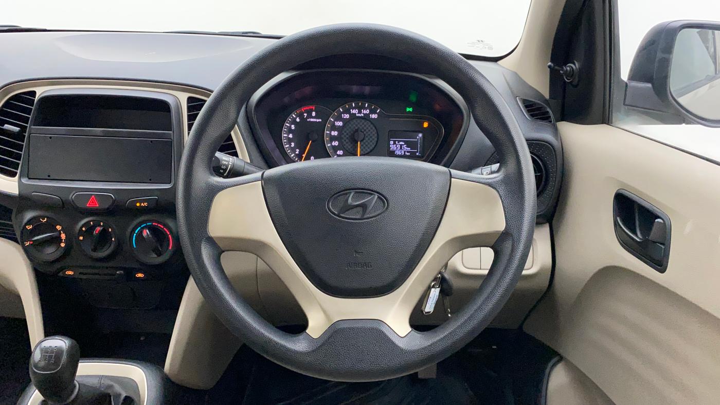 2020 Hyundai NEW SANTRO ERA EXECUTIVE, Petrol, Manual, 19,690 km, Steering Wheel Close Up