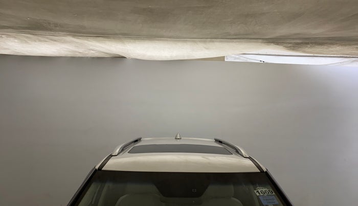 2019 Mahindra XUV300 W8 (O) 1.2 PETROL, Petrol, Manual, 82,450 km, Moonroof/ Sunroof