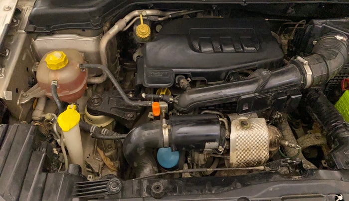 2019 Mahindra XUV300 W8 (O) 1.2 PETROL, Petrol, Manual, 82,450 km, Engine View - Right