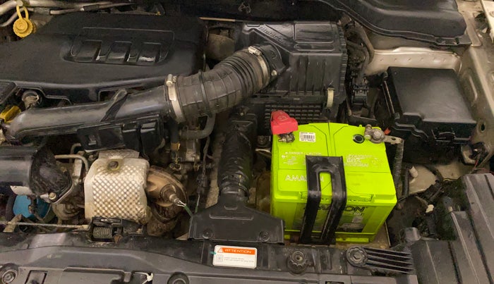 2019 Mahindra XUV300 W8 (O) 1.2 PETROL, Petrol, Manual, 82,450 km, Engine View - Left