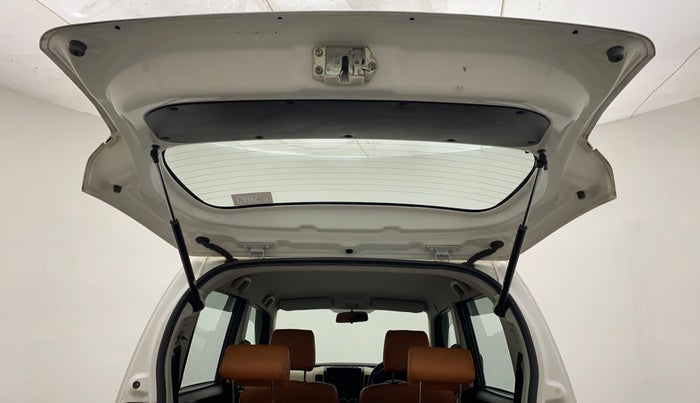 2017 Maruti Wagon R 1.0 VXI, Petrol, Manual, 37,340 km, Boot Door Open