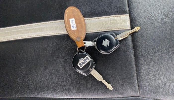 2015 Maruti Swift LXI (O), Petrol, Manual, 87,471 km, Key Close Up