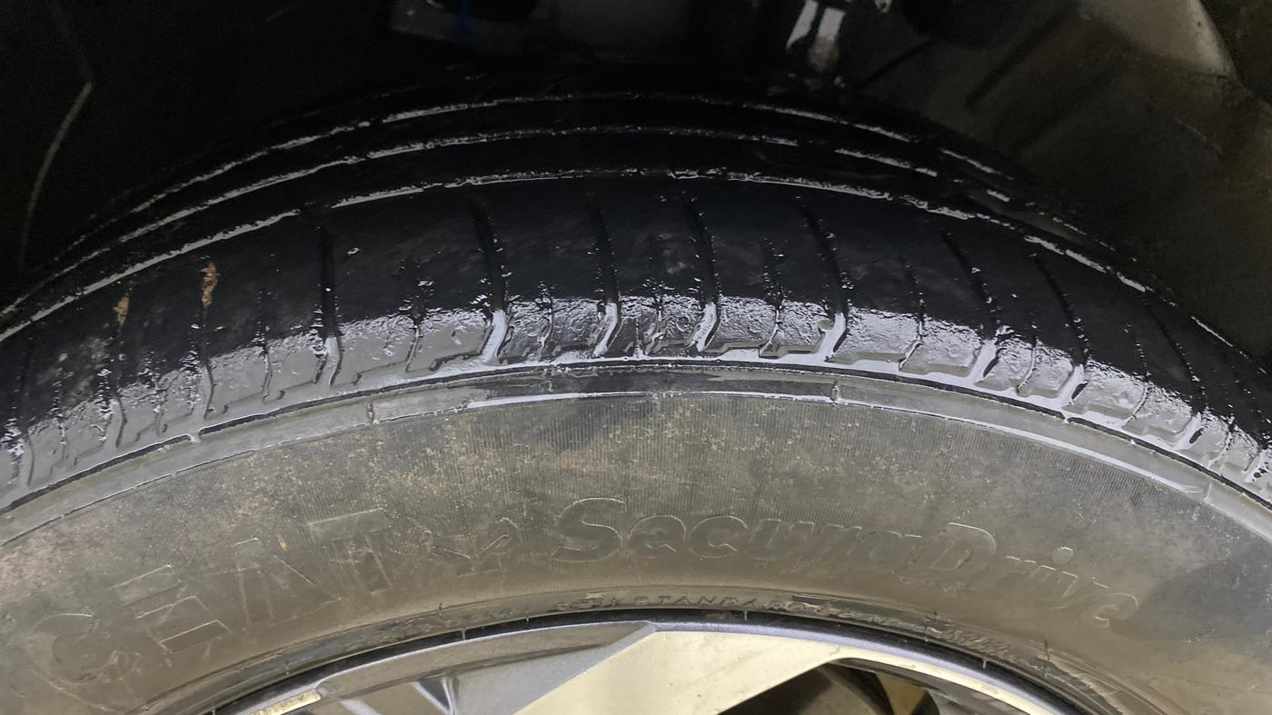 2021 Hyundai VENUE SX PLUS 1.0 TURBO DCT, Petrol, Automatic, 45,570 km, Left Front Tyre Tread