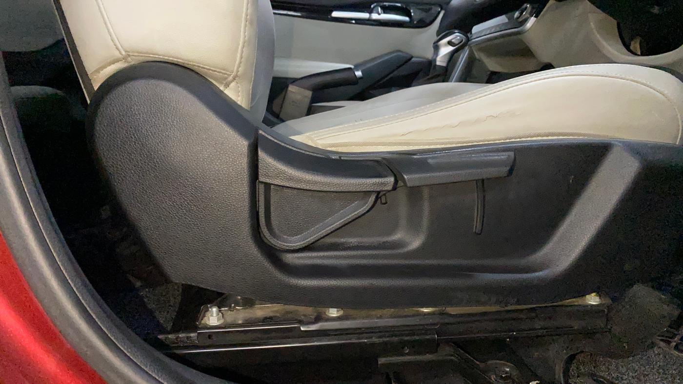 2021 KIA SELTOS HTX IVT 1.5 PETROL, Petrol, Automatic, 88,229 km, Driver Side Adjustment Panel