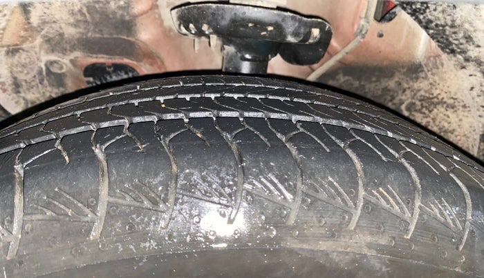 2021 KIA SELTOS HTX IVT 1.5 PETROL, Petrol, Automatic, 88,229 km, Left Front Tyre Tread