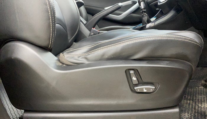 2019 MG HECTOR SHARP 2.0 DIESEL, Diesel, Manual, 58,498 km, Driver Side Adjustment Panel