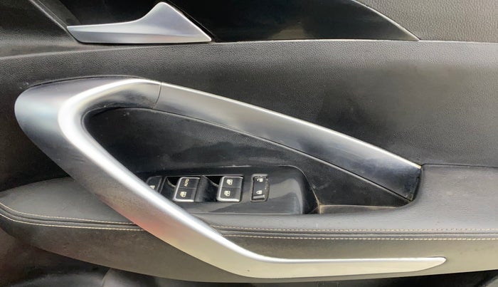 2019 MG HECTOR SHARP 2.0 DIESEL, Diesel, Manual, 58,498 km, Driver Side Door Panels Control