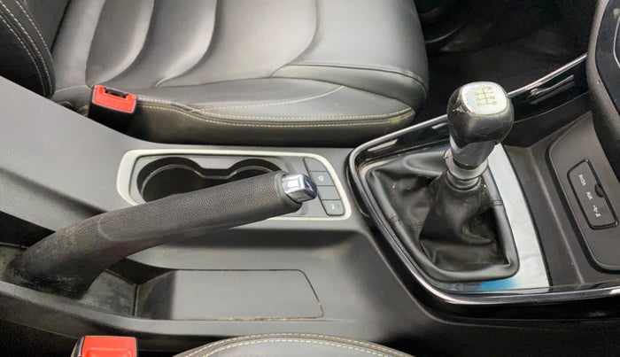 2019 MG HECTOR SHARP 2.0 DIESEL, Diesel, Manual, 58,498 km, Gear Lever