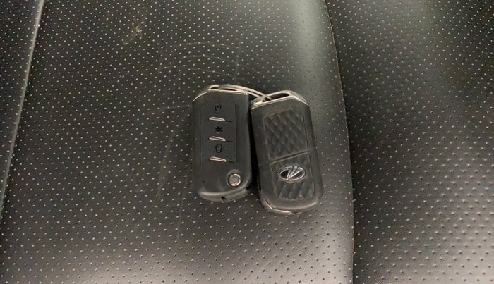 2021 Mahindra Thar LX D 4*4 MT HT, Diesel, Manual, 79,345 km, Key Close Up