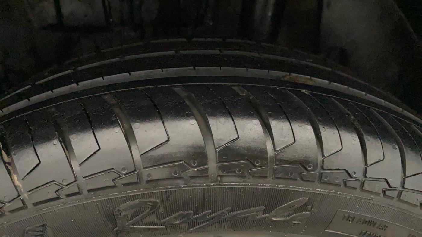 2024 Maruti Dzire ZXI CNG, CNG, Manual, 19,618 km, Left Rear Tyre Tread