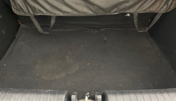 2021 Hyundai VENUE S 1.2, Petrol, Manual, 36,846 km, Boot Inside