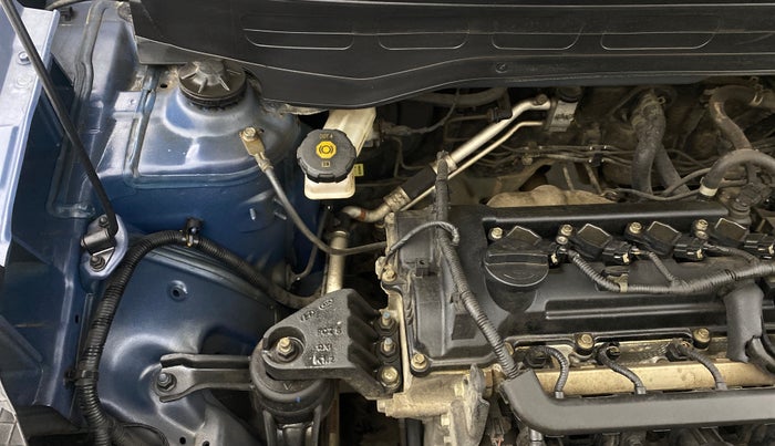 2021 Hyundai VENUE S 1.2, Petrol, Manual, 36,846 km, Engine View - Right