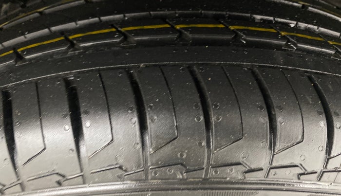 2021 Hyundai VENUE S 1.2, Petrol, Manual, 36,846 km, Left Rear Tyre Tread