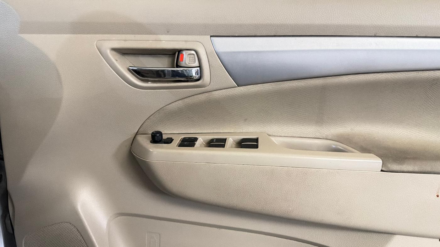 2018 Maruti Ertiga VXI, Petrol, Manual, 91,882 km, Driver Side Door Panels Control