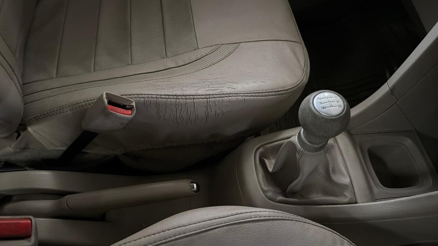 2018 Maruti Ertiga VXI, Petrol, Manual, 91,882 km, Gear Lever