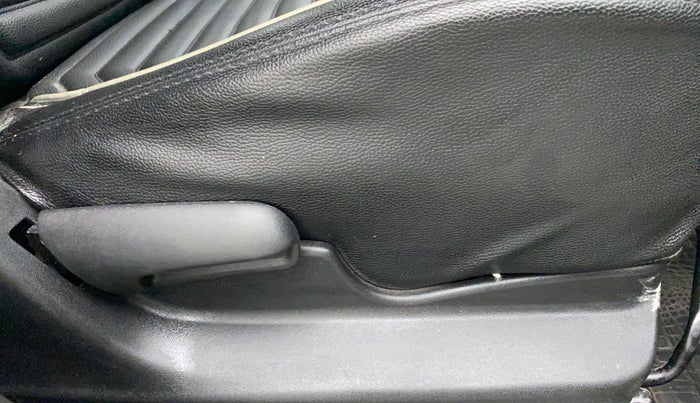 2018 Maruti Vitara Brezza VDI OPT, Diesel, Manual, 34,238 km, Driver Side Adjustment Panel