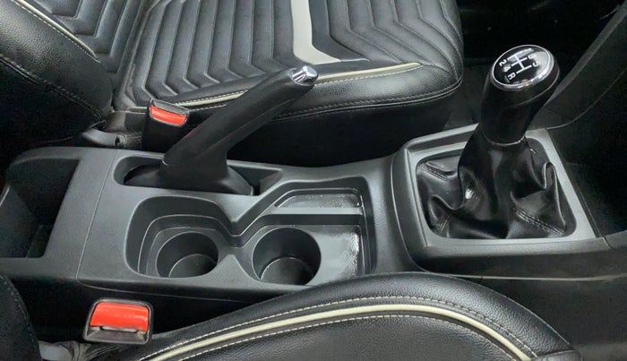 2018 Maruti Vitara Brezza VDI OPT, Diesel, Manual, 34,238 km, Gear Lever