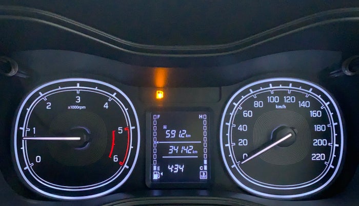 2018 Maruti Vitara Brezza VDI OPT, Diesel, Manual, 34,238 km, Odometer Image