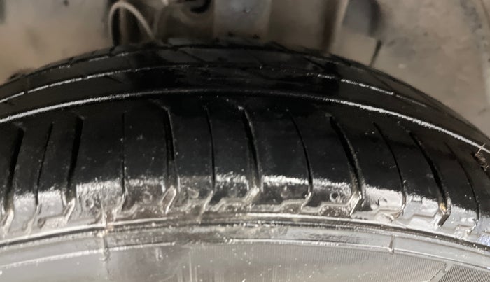 2022 Tata Tiago XZA PLUS PETROL, Petrol, Automatic, 74,079 km, Left Front Tyre Tread