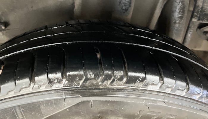 2022 Tata Tiago XZA PLUS PETROL, Petrol, Automatic, 74,079 km, Left Rear Tyre Tread