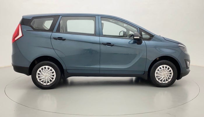 2018 Mahindra MARAZZO M2 8 STR, Diesel, Manual, 24,686 km, Right Side View