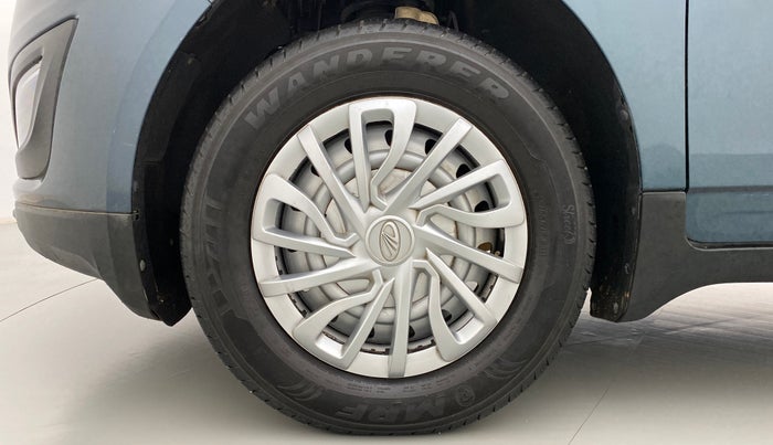 2018 Mahindra MARAZZO M2 8 STR, Diesel, Manual, 24,686 km, Left Front Wheel