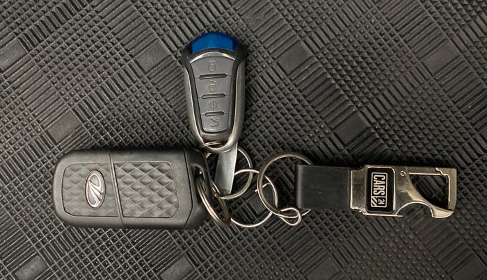 2018 Mahindra MARAZZO M2 8 STR, Diesel, Manual, 24,686 km, Key Close Up