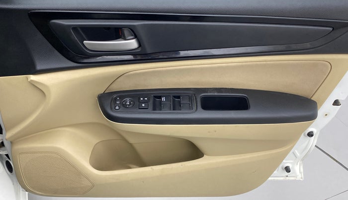 2018 Honda Amaze 1.2 VXMT I VTEC, Petrol, Manual, 18,366 km, Driver Side Door Panels Control