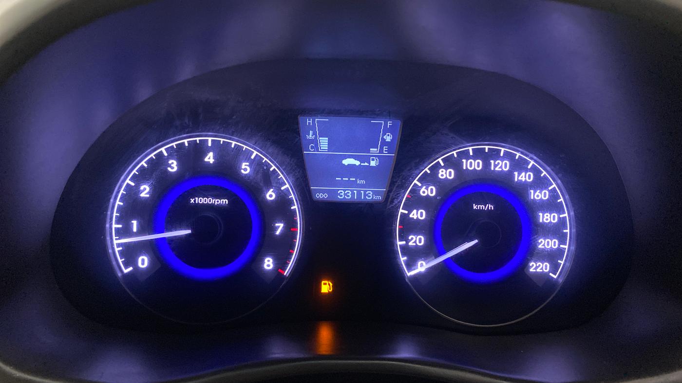 2015 Hyundai Verna FLUIDIC 4S 1.6 VTVT S(O), Petrol, Manual, 33,049 km, Odometer Image