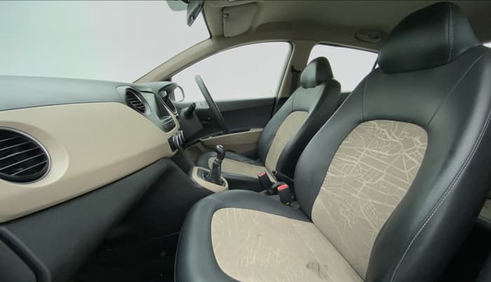 2013 Hyundai Grand i10 MAGNA 1.2 VTVT, Petrol, Manual, 30,434 km, Right Side Front Door Cabin