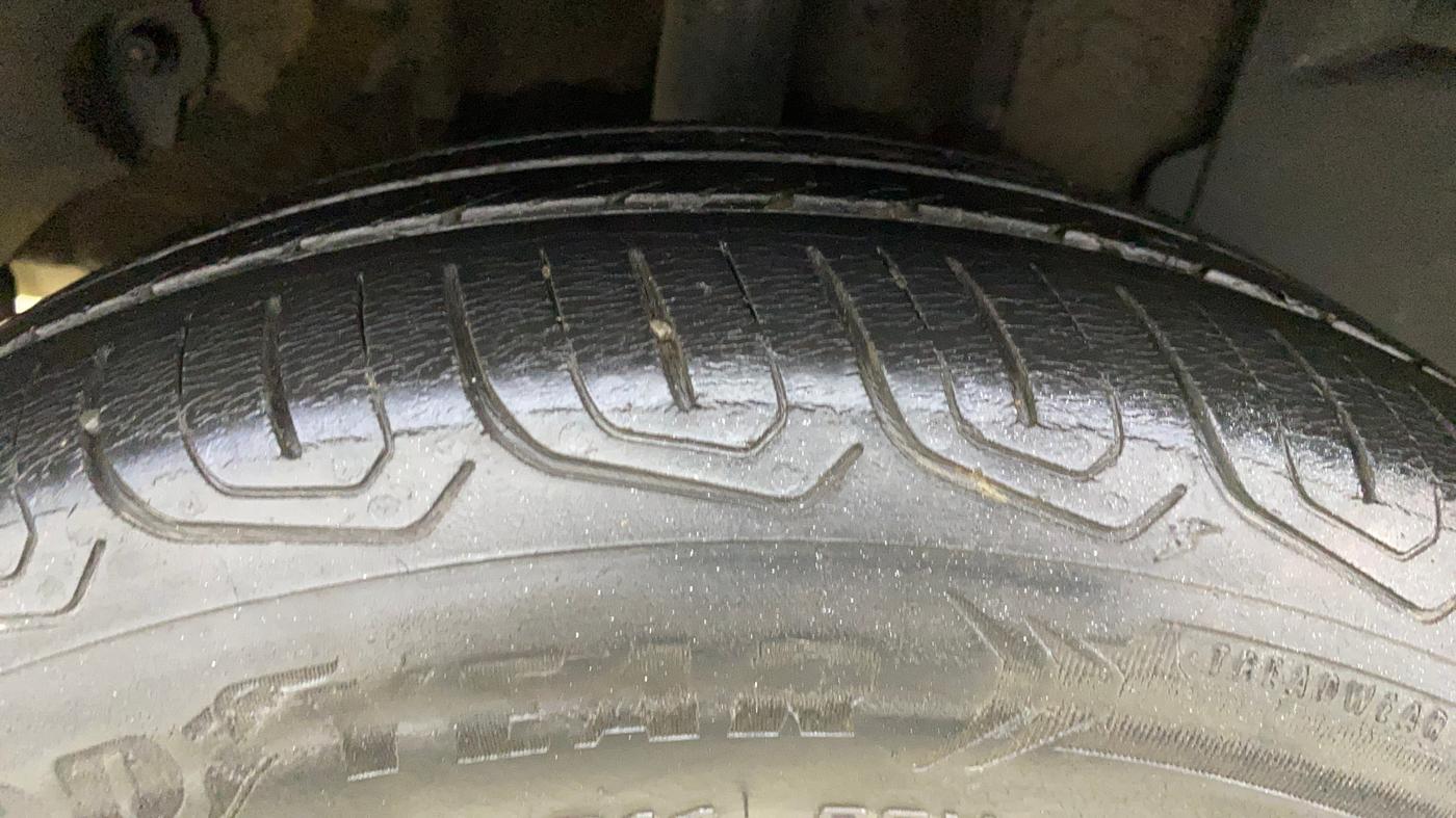 2020 Tata TIGOR XZ PETROL, CNG, Manual, 51,384 km, Right Rear Tyre Tread