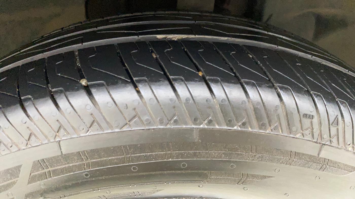 2020 Tata TIGOR XZ PETROL, CNG, Manual, 51,384 km, Right Front Tyre Tread