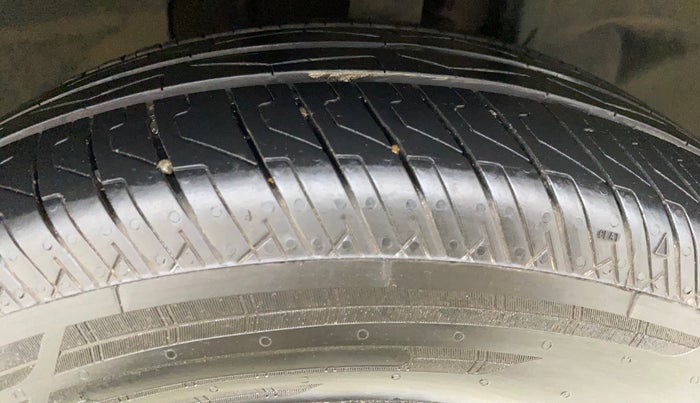 2020 Tata TIGOR XZ PETROL, CNG, Manual, 51,363 km, Right Front Tyre Tread