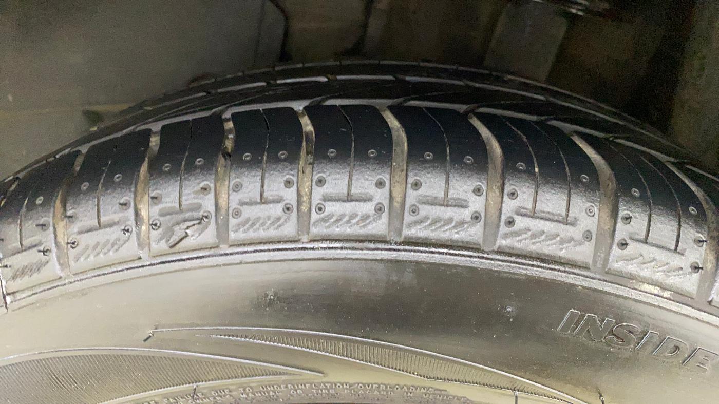 2020 Tata TIGOR XZ PETROL, CNG, Manual, 51,384 km, Left Rear Tyre Tread